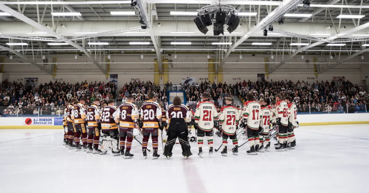 An emotional moment as Lynx and Warriors remember their mutual team mate, Gary Kelly