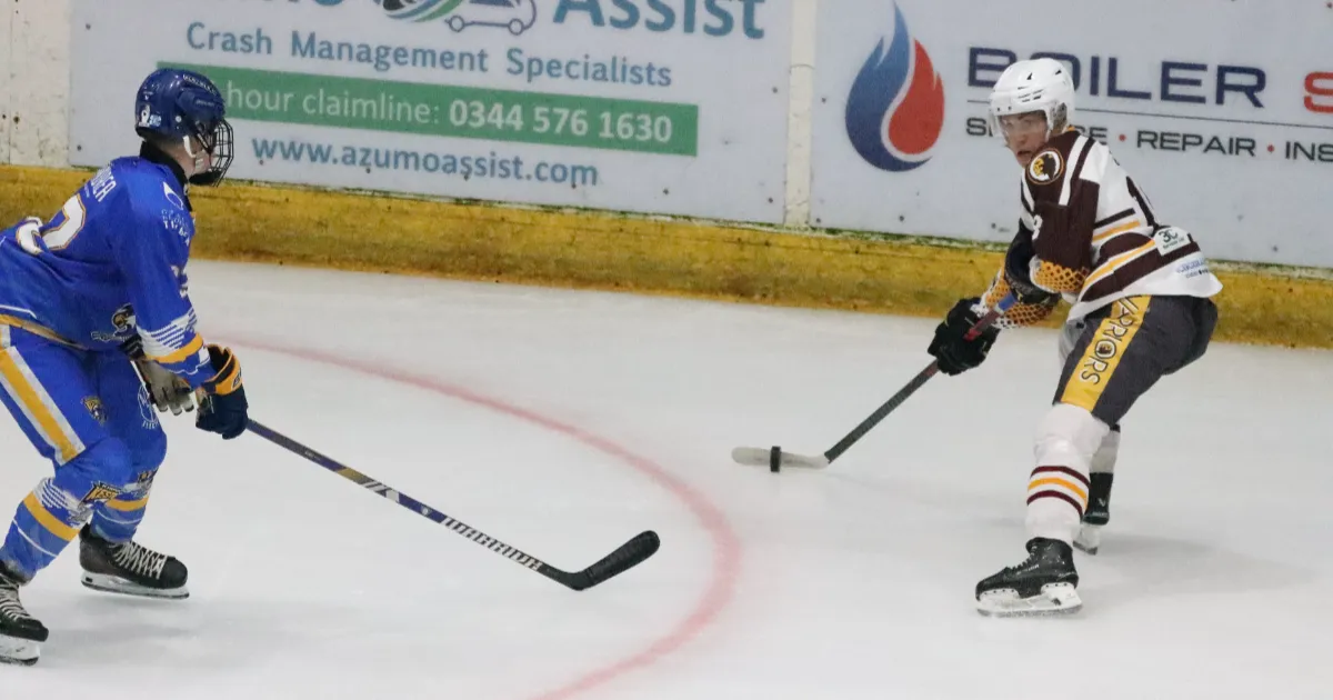 Lucas Campion prepares to make the pass